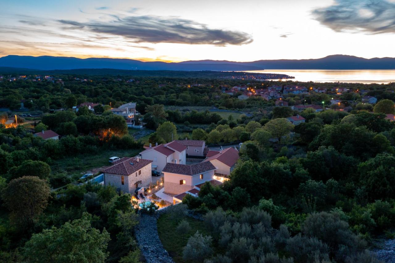 Villa Oasa Малинска Экстерьер фото