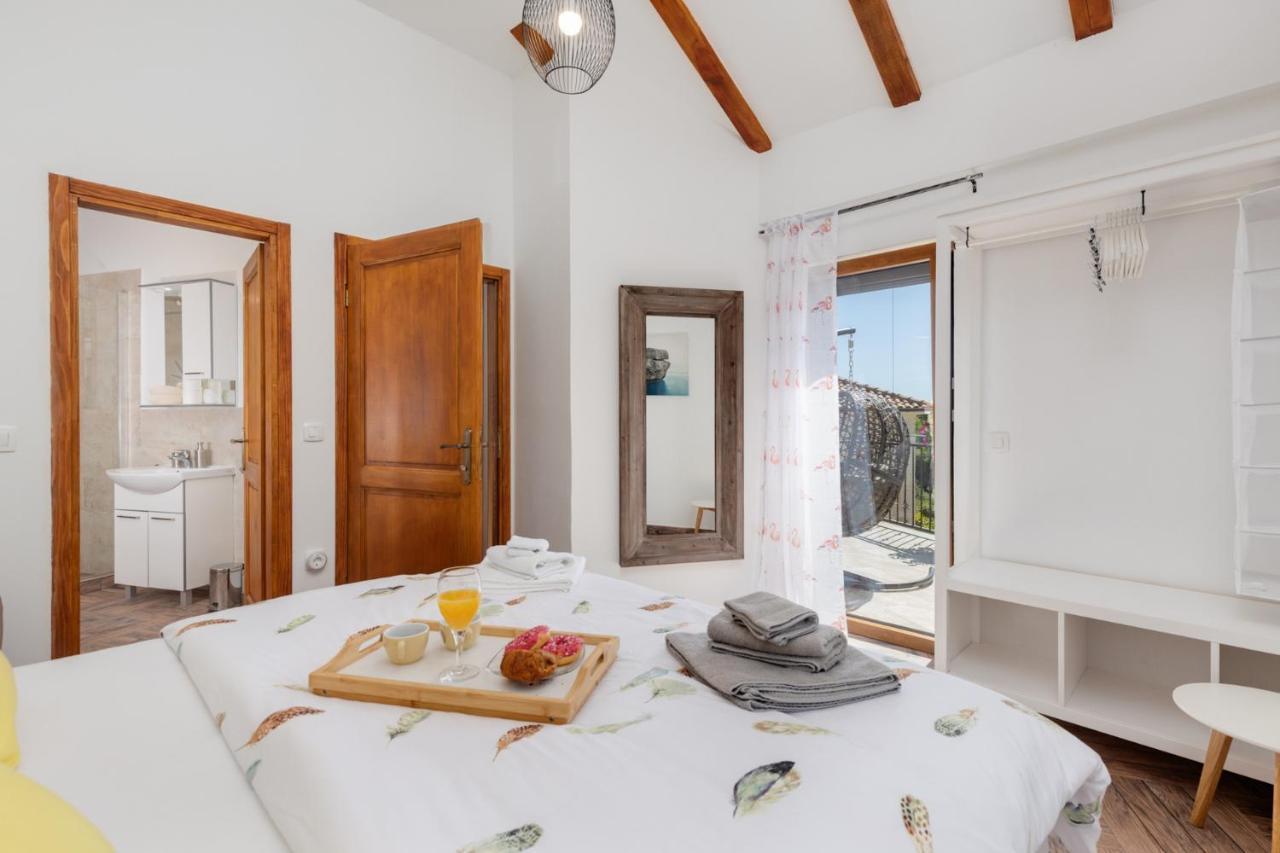 Villa Oasa Малинска Экстерьер фото