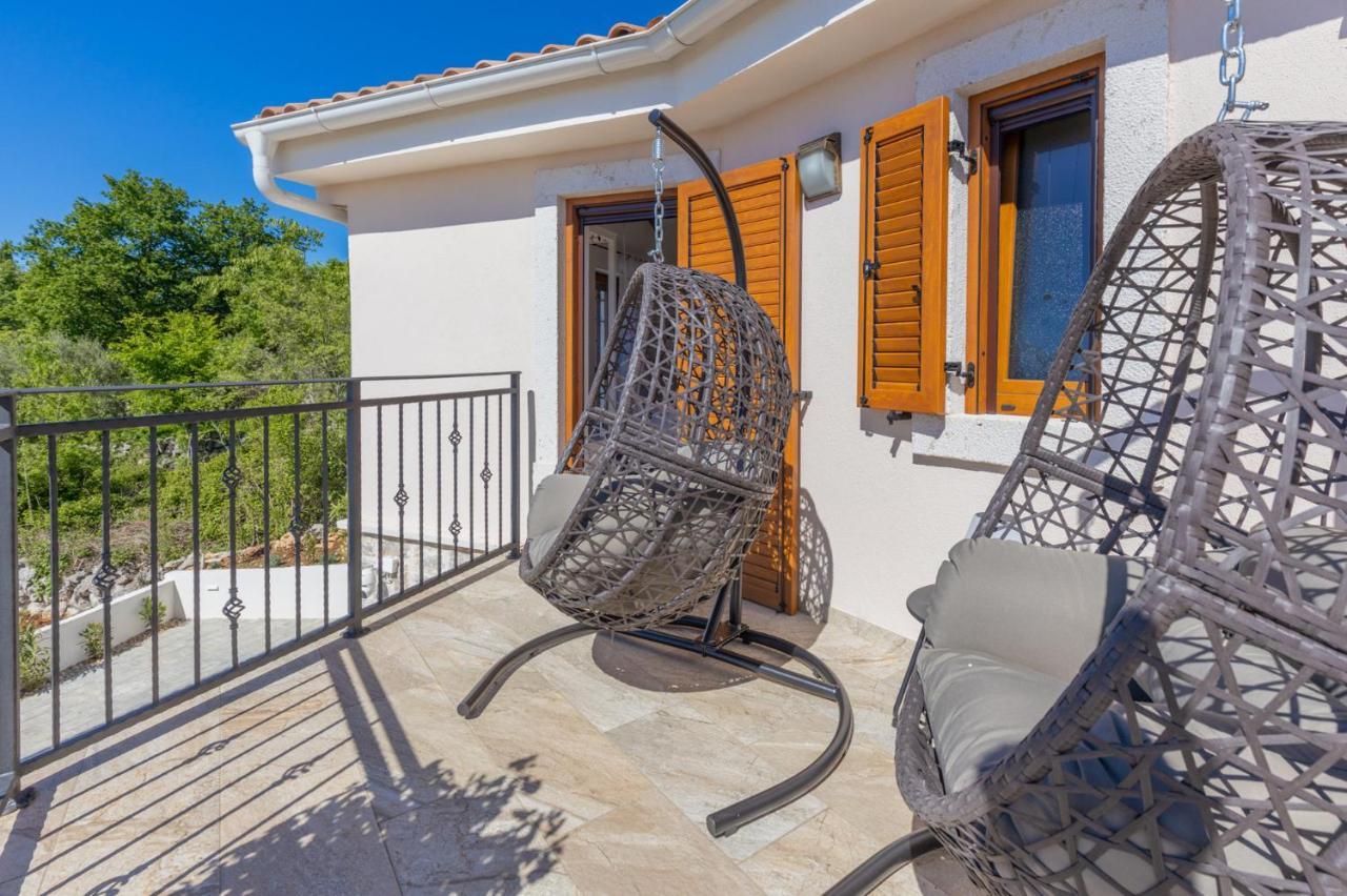 Villa Oasa Малинска Экстерьер фото